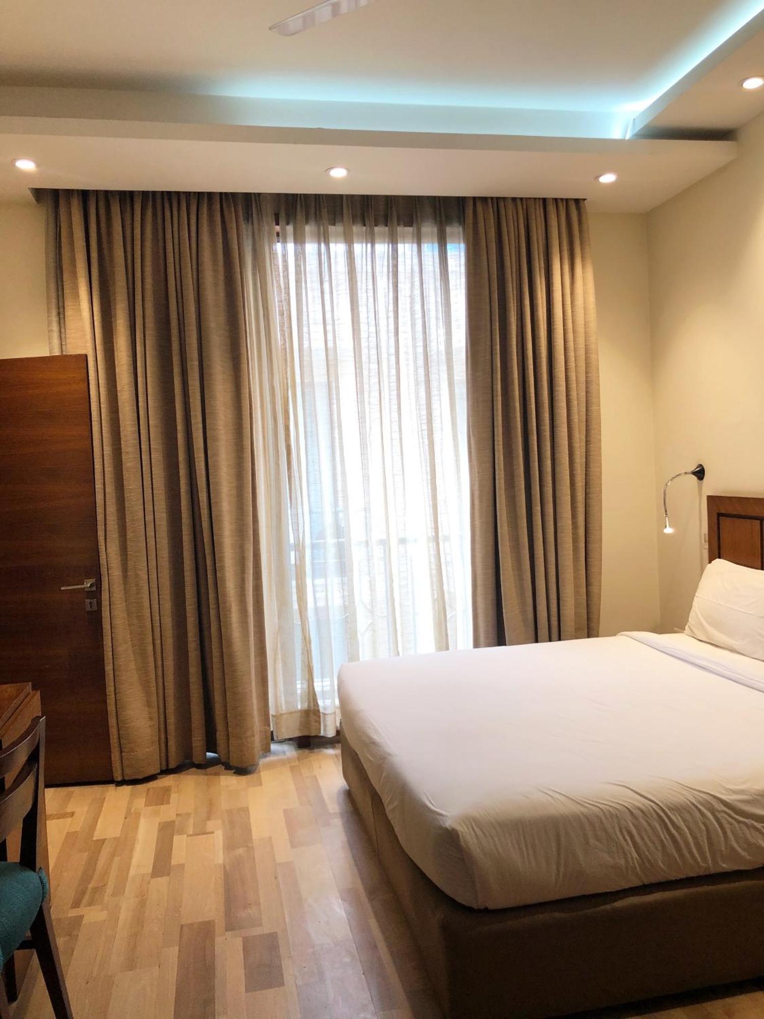 Uds Villa Scandinavian B&B - Next To Vfs Yeni Delhi Dış mekan fotoğraf