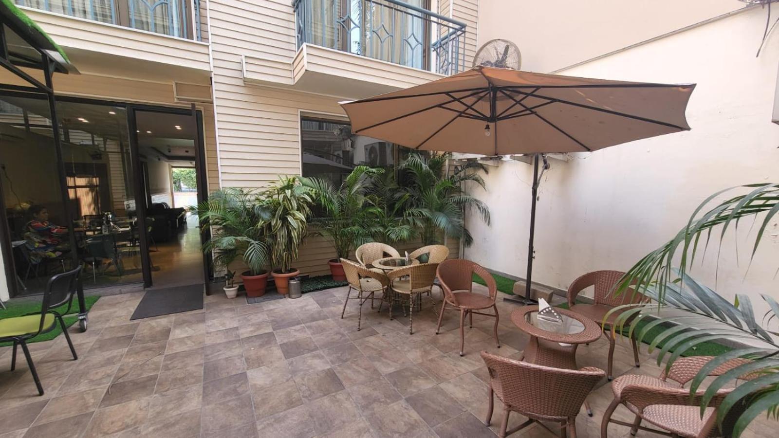 Uds Villa Scandinavian B&B - Next To Vfs Yeni Delhi Dış mekan fotoğraf