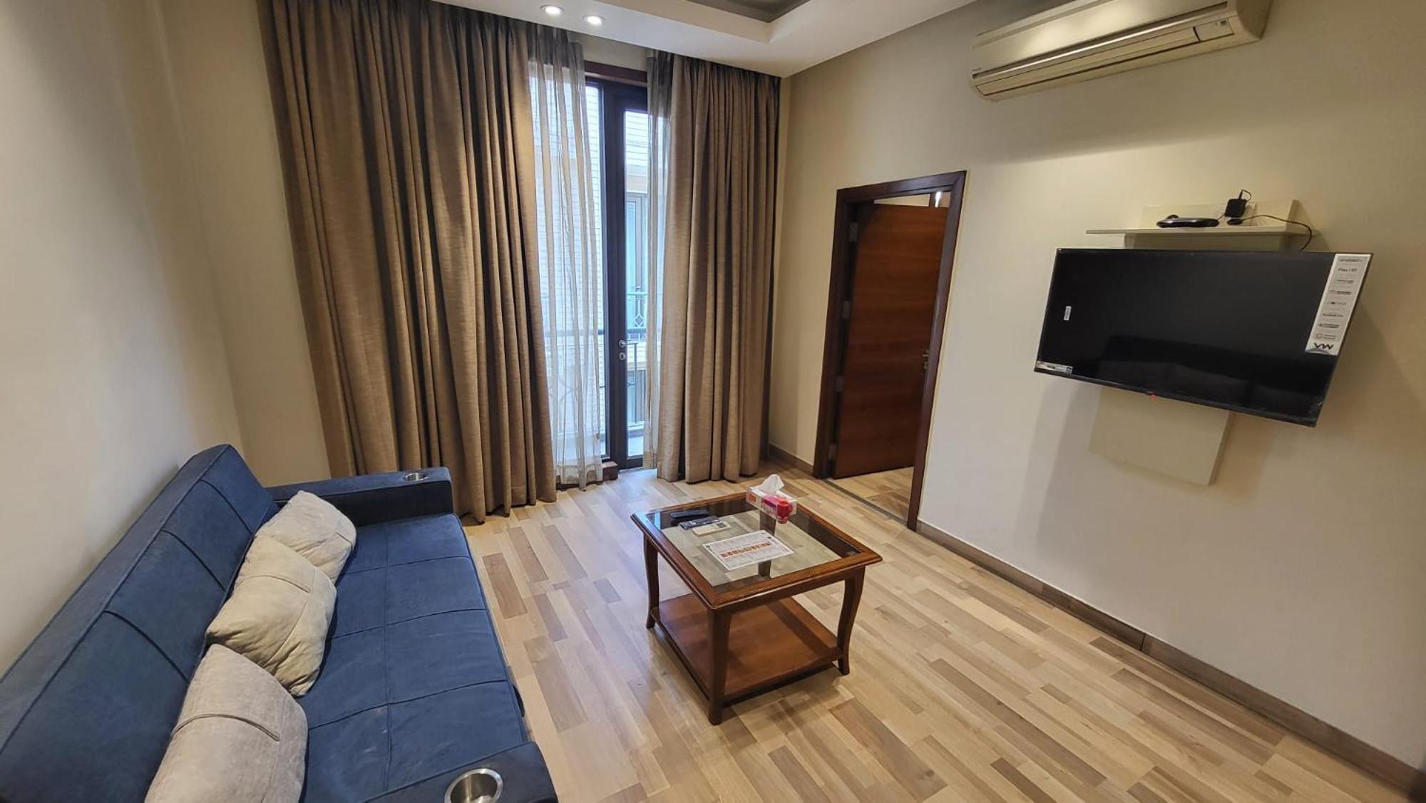 Uds Villa Scandinavian B&B - Next To Vfs Yeni Delhi Dış mekan fotoğraf